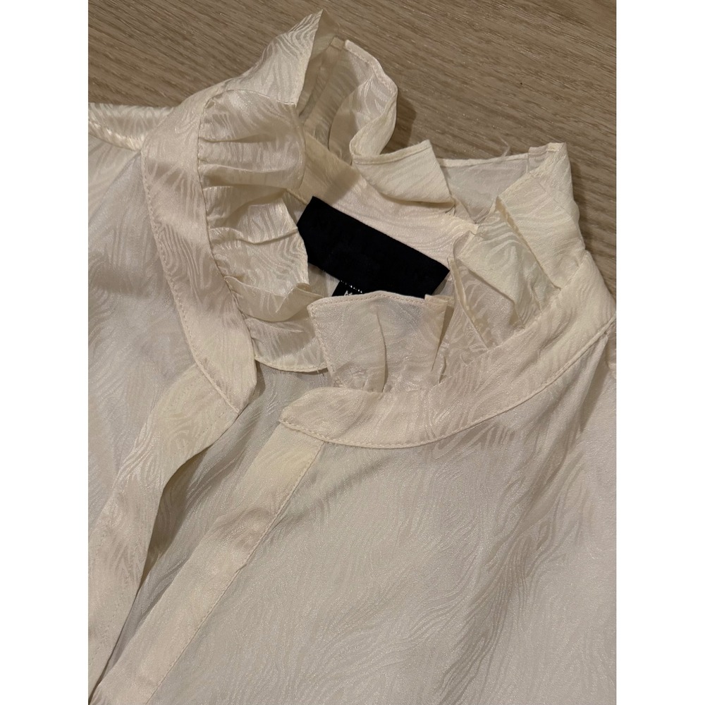 Nili Lotan Ester Silk Jacquard Ruffle Blouse Womens M Ivory Luxury Designer - Picture 12 of 16